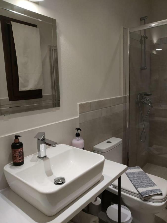 Isabel Artemis Apartment Khorevtón Ngoại thất bức ảnh